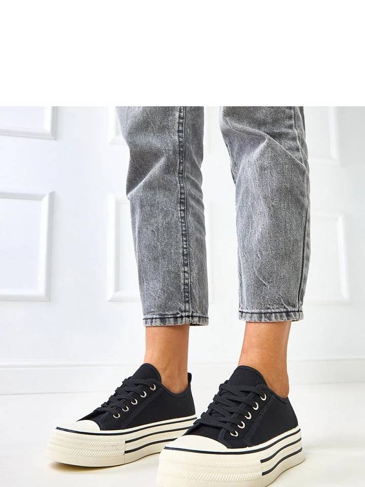 Sneakers Model 218155 Solea for wholesale by Lieber Deem Marktplatz