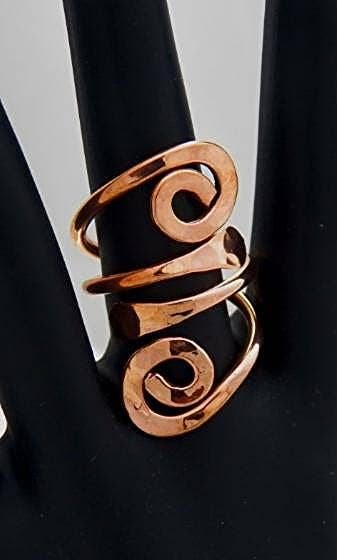 Costello International – wholesale Cocktail/Statement Ring – Hamrat rent koppar Art Nouveau statement-ring3