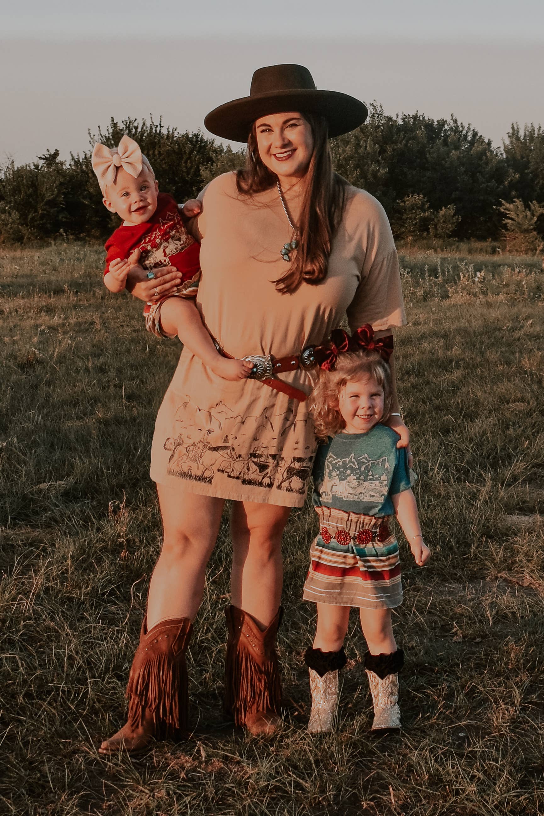 Flying S Company – Großhandel Kleid – Damen – Kuhtrieb T-Shirt-Kleid1