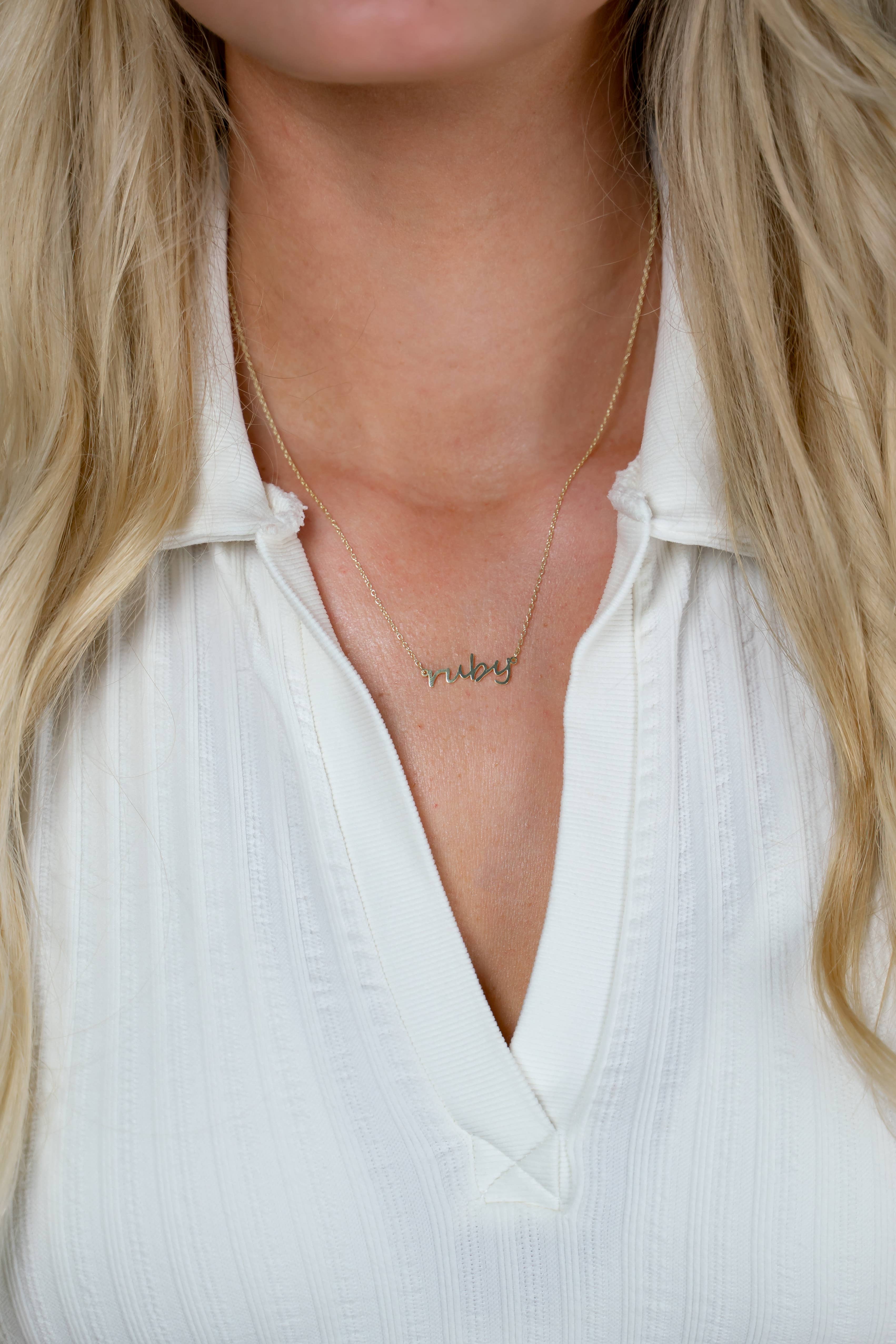 The Sis Kiss - Wholesale Pendant/Charm Necklace - Custom Guardian Multiple Name Necklace (Water Resistant)3