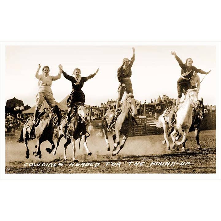 Magnet CG-20 Cowgirls debout sur des chevaux pour la vente par Found Image Press
