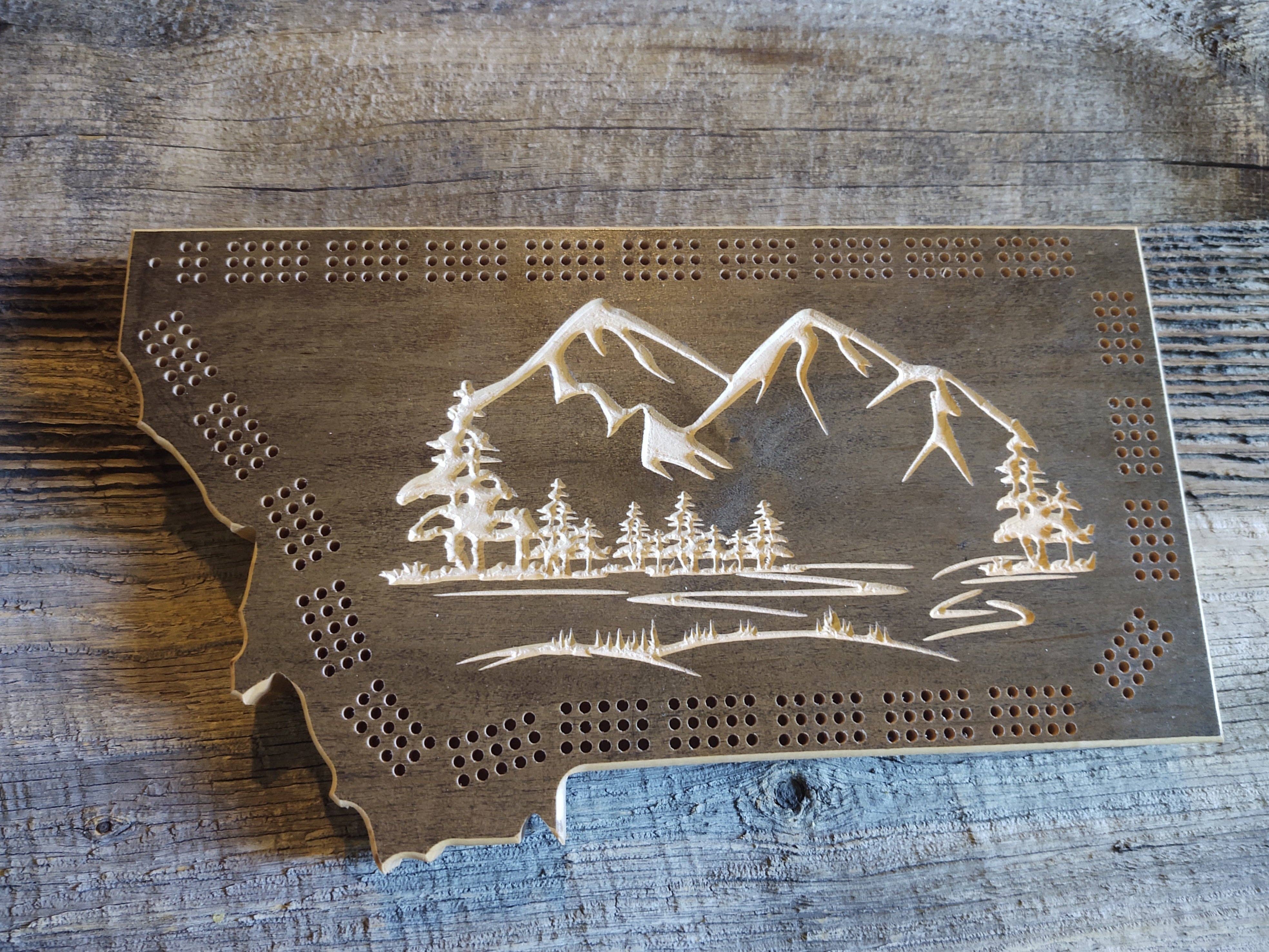 Knotty Pine Woodworks – Großhandel Brettspiele – cribbage board berg-Szene1