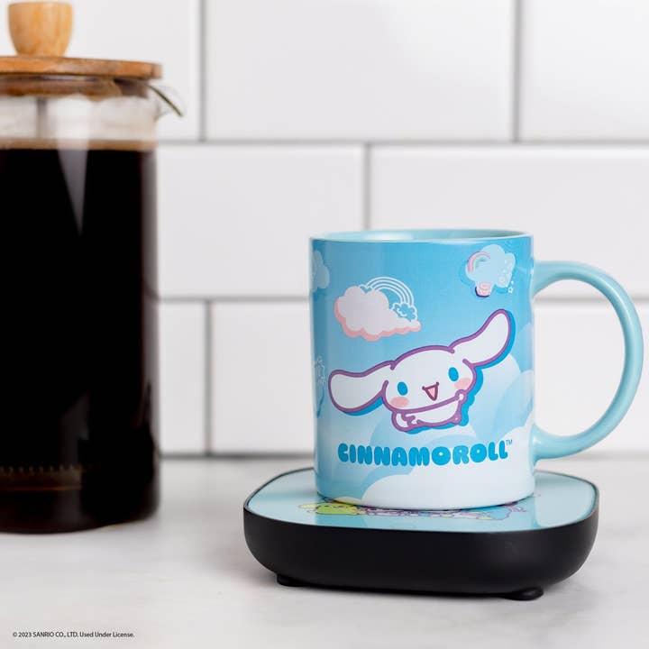 Uncanny Brands - Vente Appareils électroménagers - Tasse à café avec chauffe-tasse électrique Cinnamoroll Hello Kitty et ses amis par Uncanny Brands4