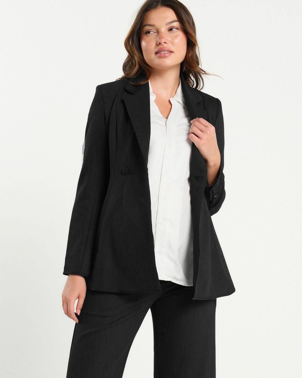 MARION – wholesale Outerwear – Maternity – Nathalie Maternity Blazer (Regular & Petite)1
