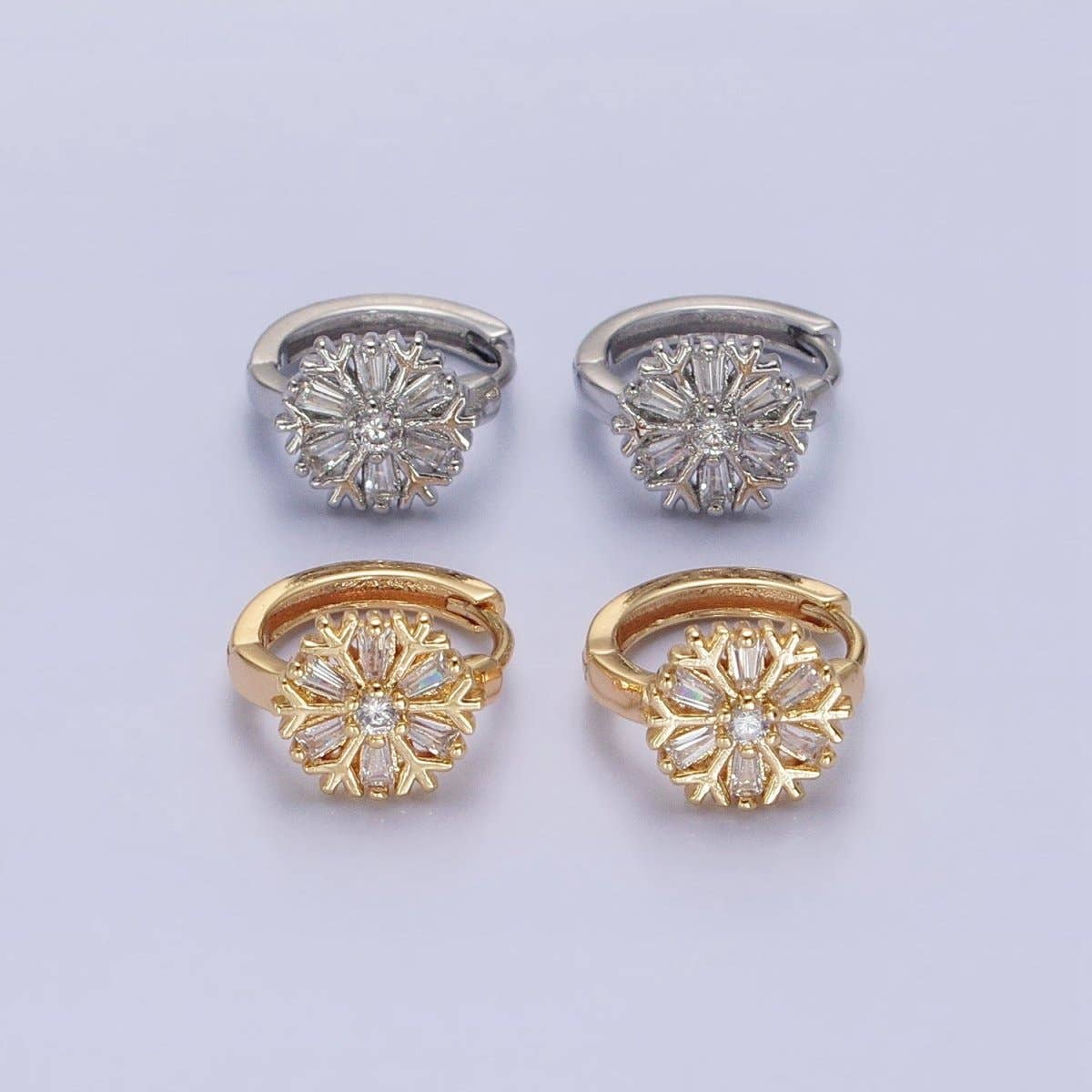 Aim Eternal - Vendita all'ingrosso Orecchini a cerchietto - Orecchini a cerchio con baguette a fiocco di neve in oro riempito 16K con zirconi cubici in oro e argento | AB1457 ABB14580