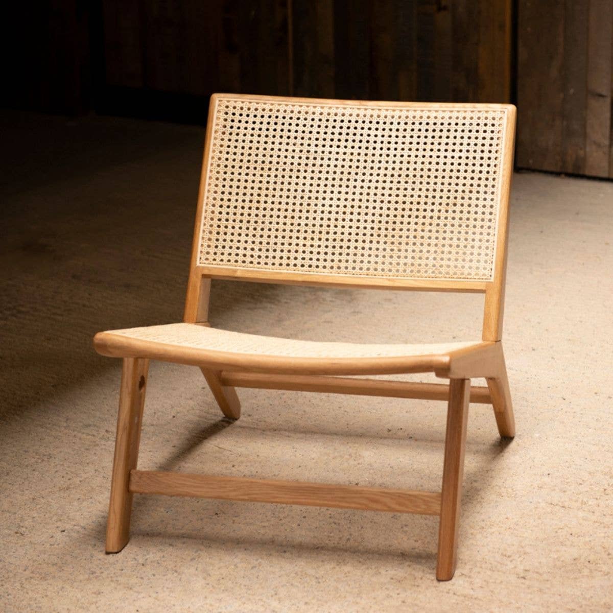 Andrea House - Wholesale Chair - Oak wood lounge chair2