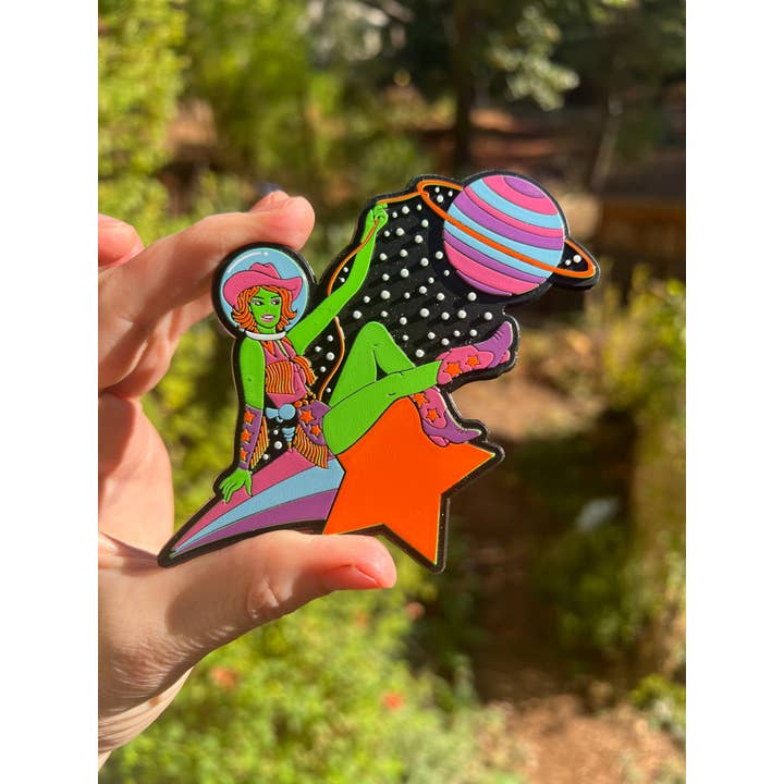 Astral Weekend – Großhandel Magnete – Weltraum-Cowgirl-Gummimagnet2