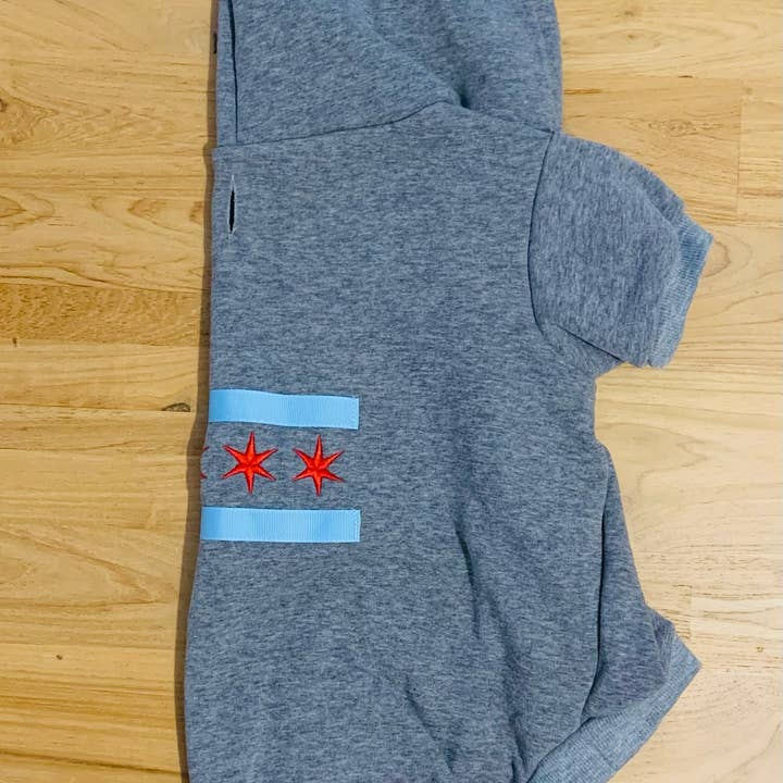 tori grace outfitters - Vente Sweat à capuche – chien - sweat à capuche pour chien Chicago Flag, pull brodé pour chien Chicago2