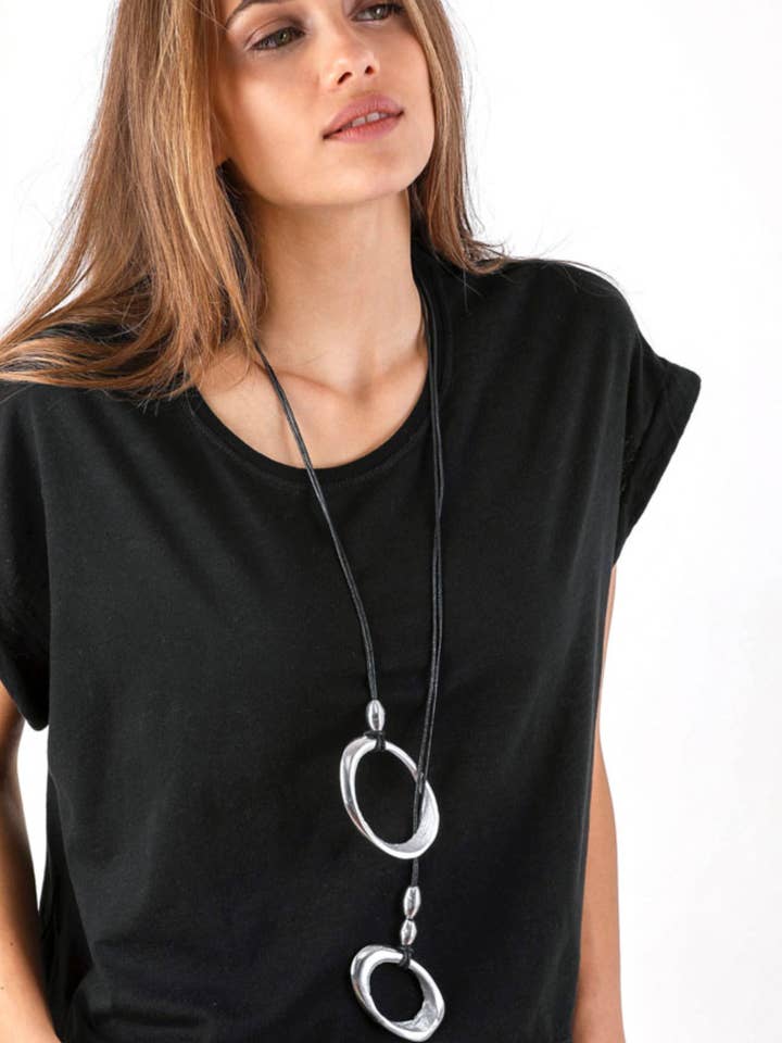 PENDENTE 2 OVAIS FINOS PRETOS por atacado de BABY JOYS