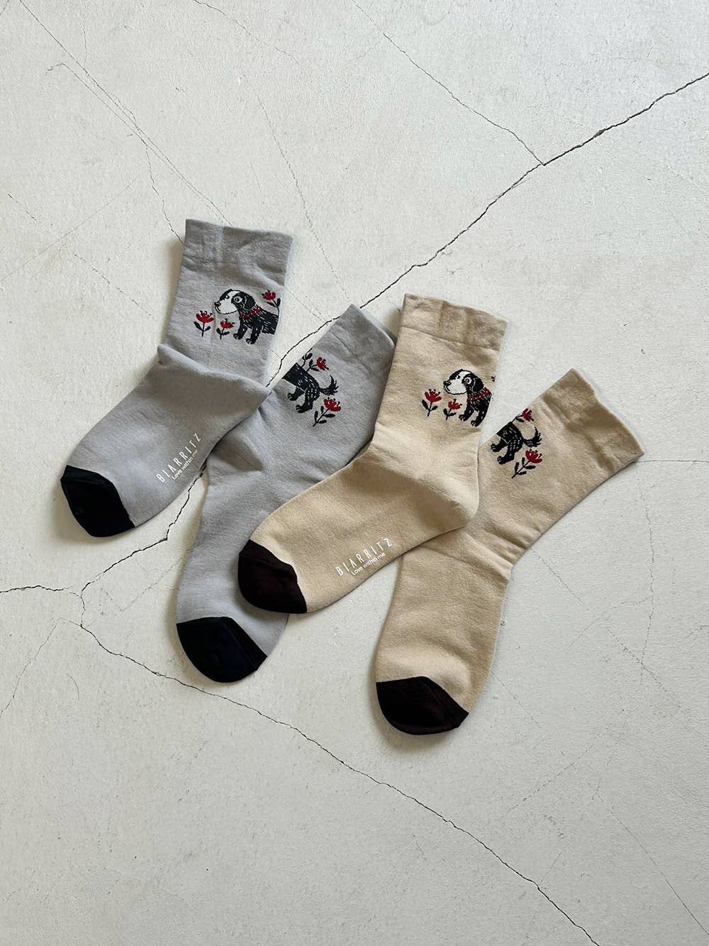 Comfortarians - Wholesale Socks - Women's - Premium Line Back Dog Point Basic Socks 8
