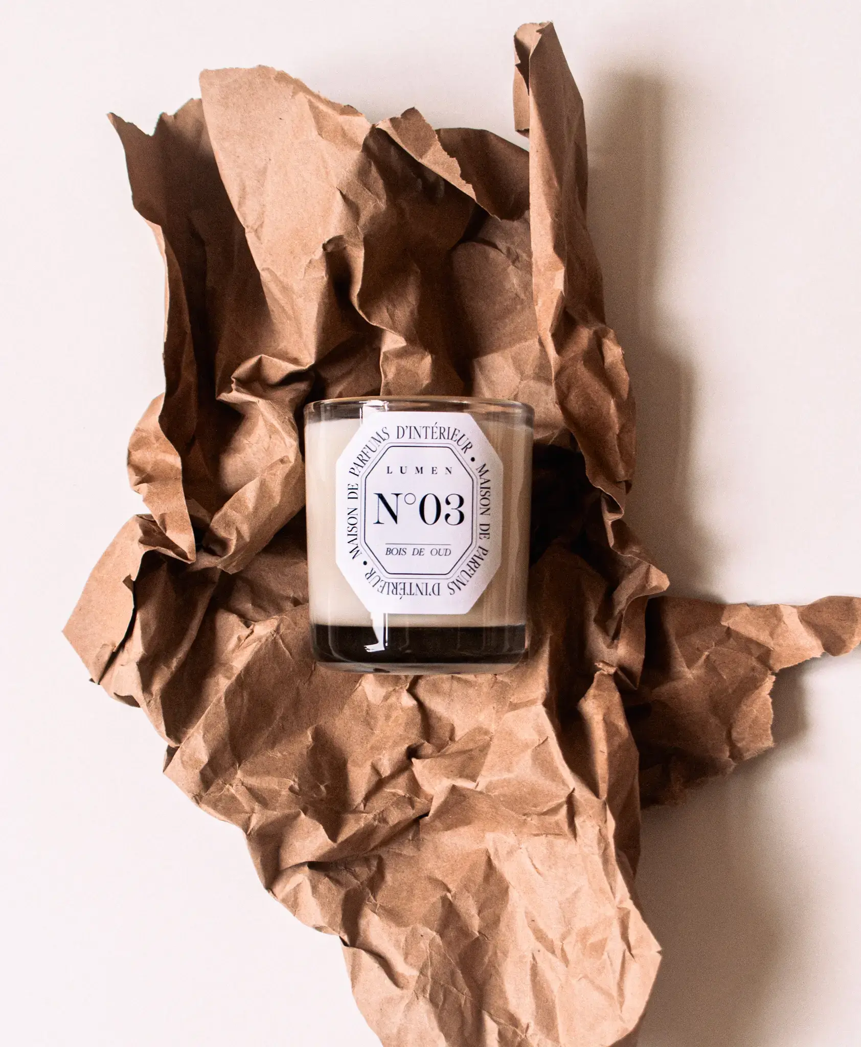 LUMEN - Wholesale Novelty Candle - Candle No.03 - Precious Oud Wood1