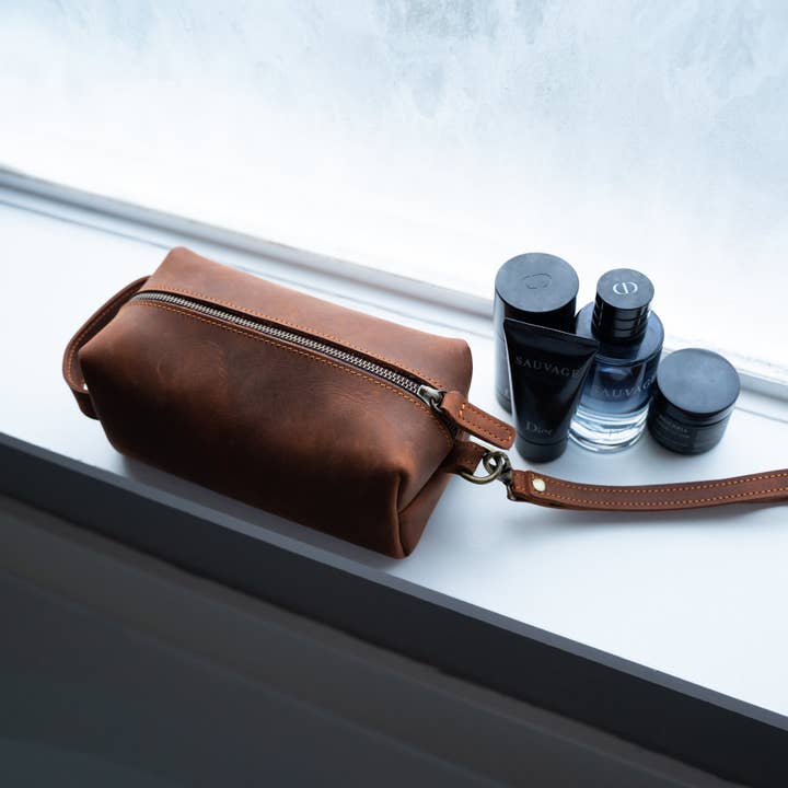 Pegai - Wholesale Toiletry bag – men's - Lee Dopp Kit/ Grooming Kit for Men - Mahogani Brown6