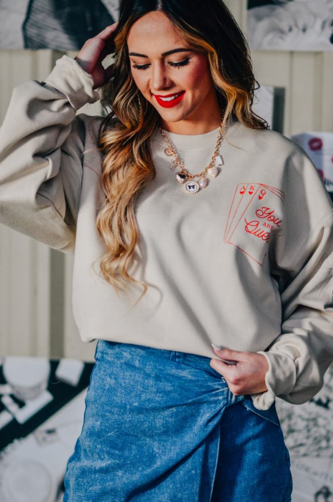 Southern Bliss Co. - Wholesale Graphic Sweatshirt - Women's - Queen of Hearts Sweatshirt2