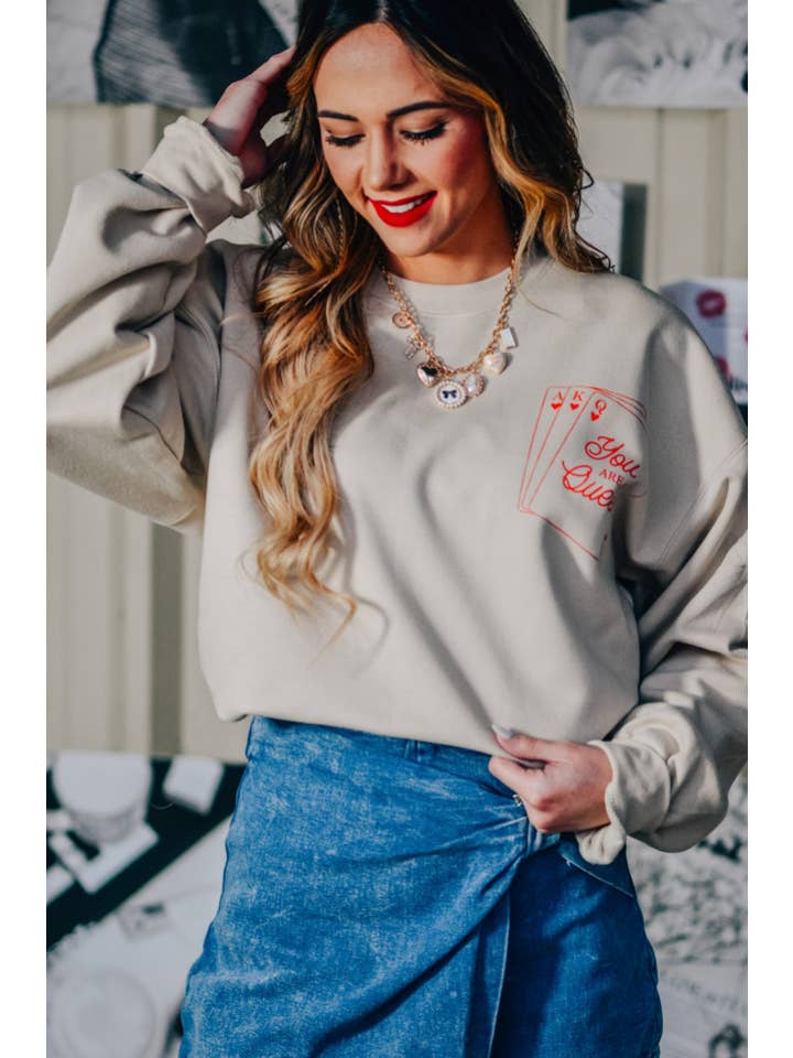 Southern Bliss Co. - Wholesale Graphic Sweatshirt - Women's - Queen of Hearts Sweatshirt2