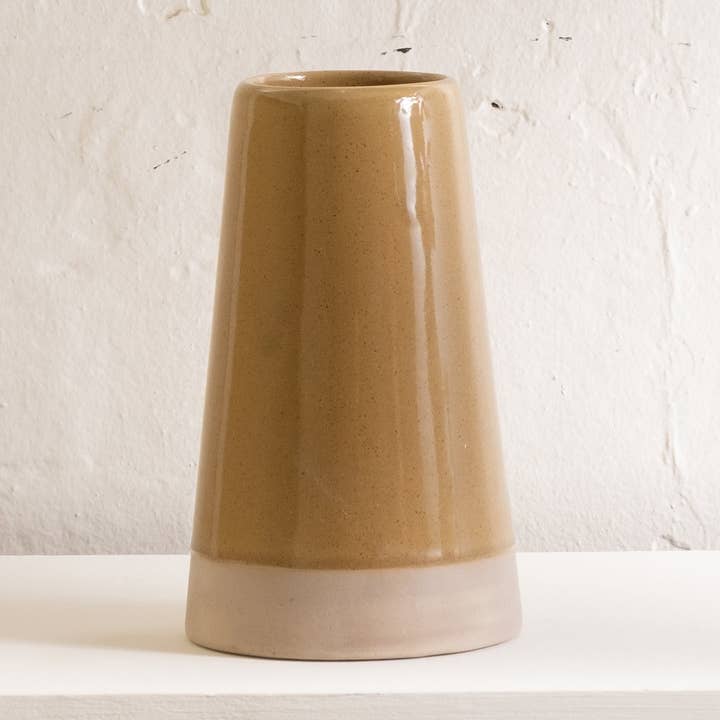 Mette Dipped Vase - Mosterd voor wholesale door INARTISAN