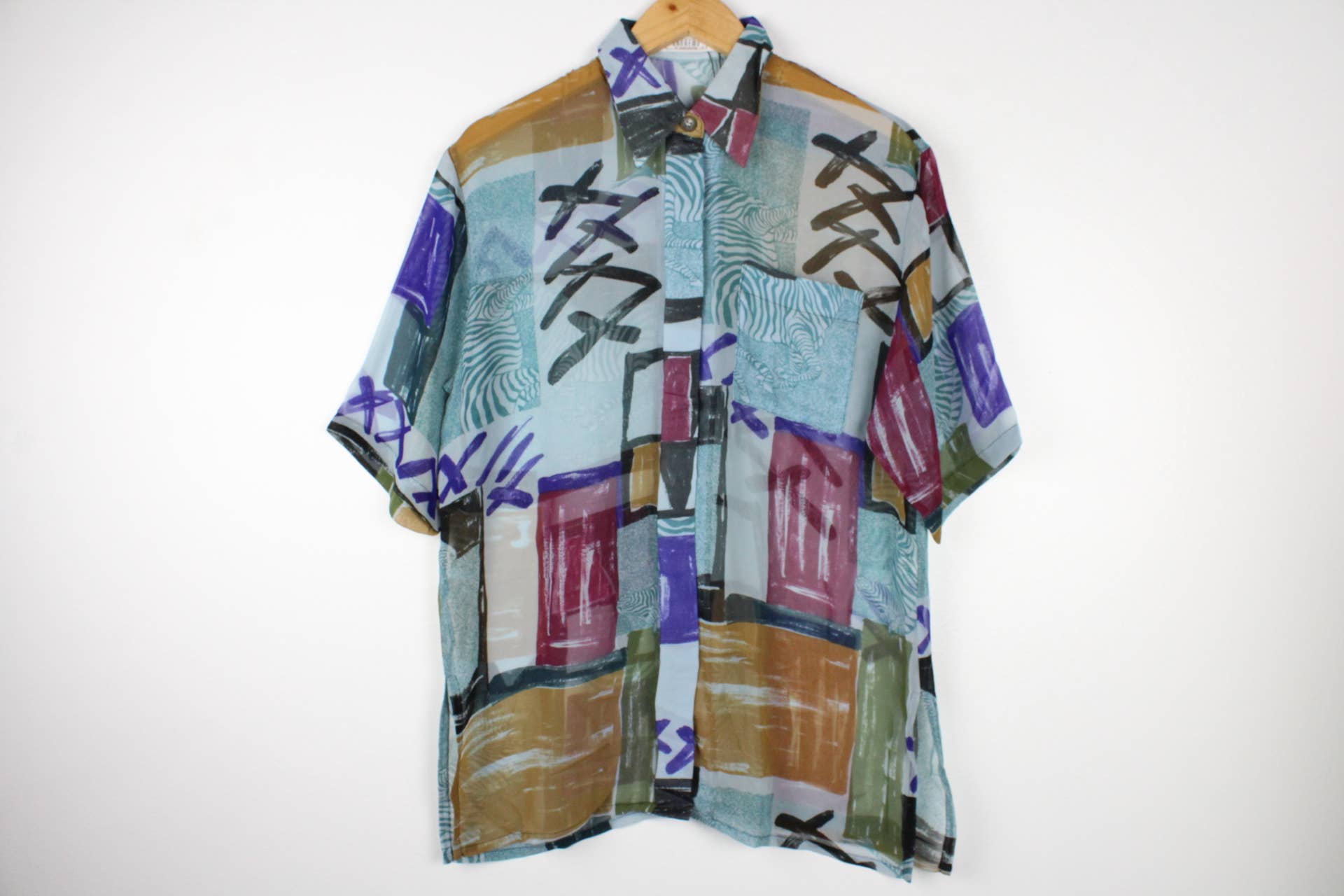 Sun's Out! - Wholesale Button Down Shirt - Women's - Vintage Short-Sleeve Button Up Blouse - Original Length10