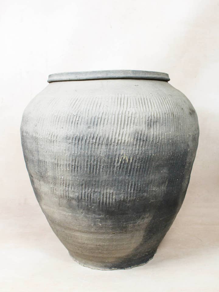 Vintage Textured Grey Pot - VT13 for wholesale by Botanical Boys
