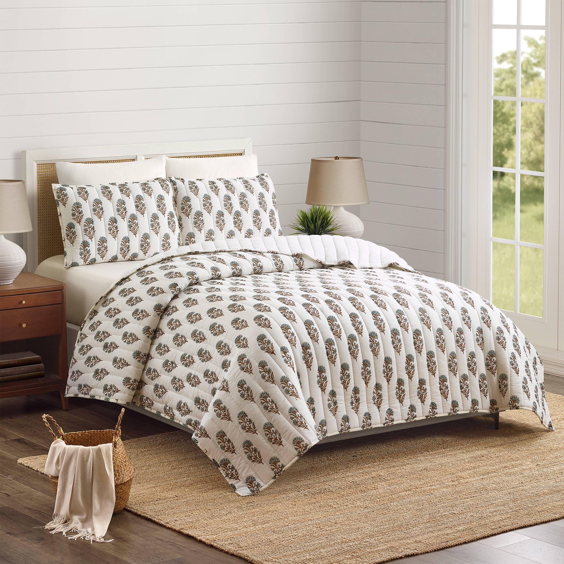 Peking Handicraft - Wholesale Quilt - BLOCK PRINT MUGHAL FLOWER QUILT - Laurel & Mayfair1