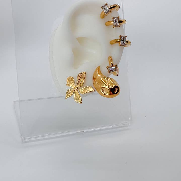 DRIP JEWELRY - Wholesale Cuff/Wrap Earrings - Gold Baguette CUFF earring4