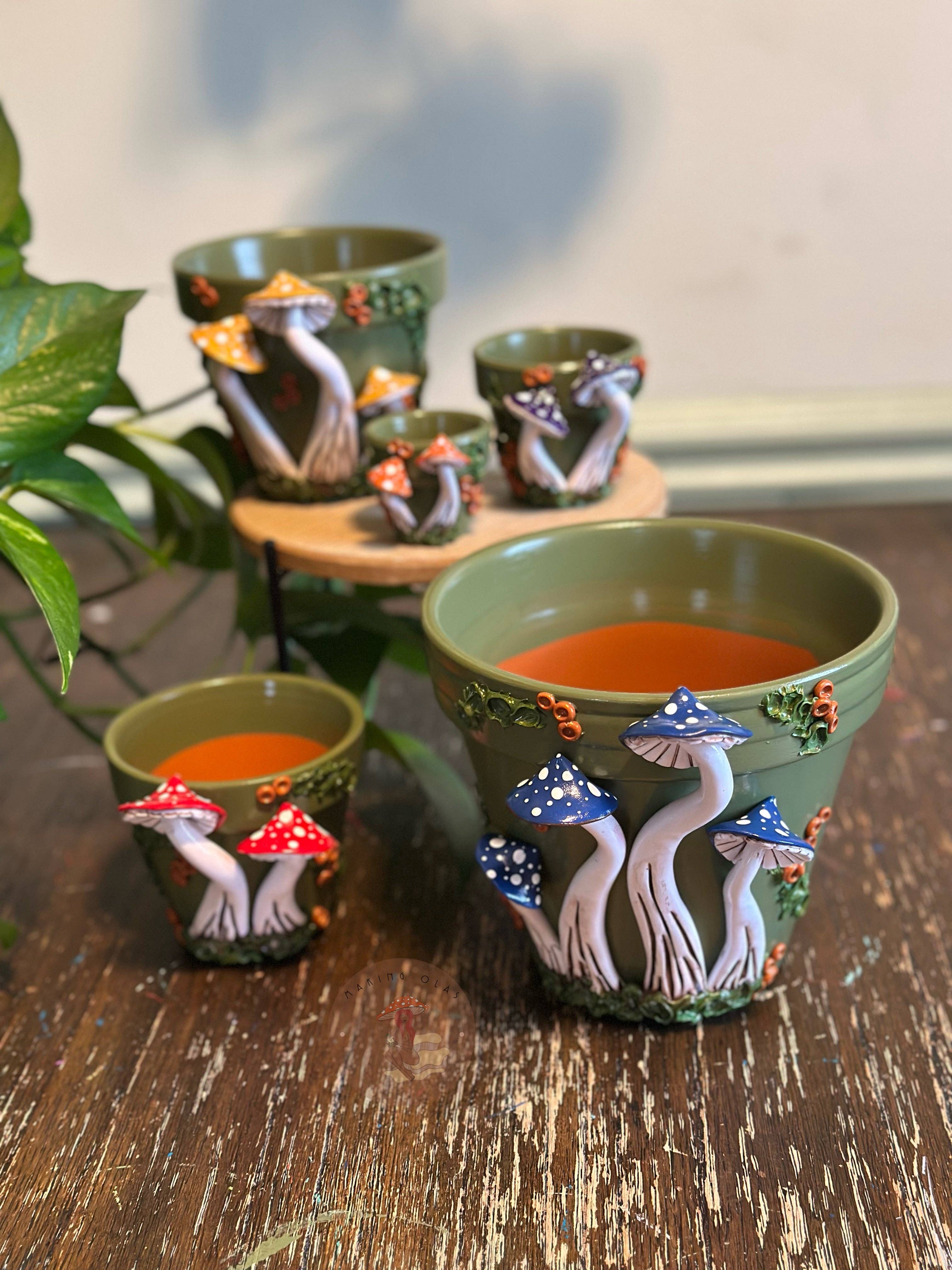 Making Olás – wholesale Kruka – Handgjorda blomkrukor i terrakotta med svamptema – Tillverkas på beställning0