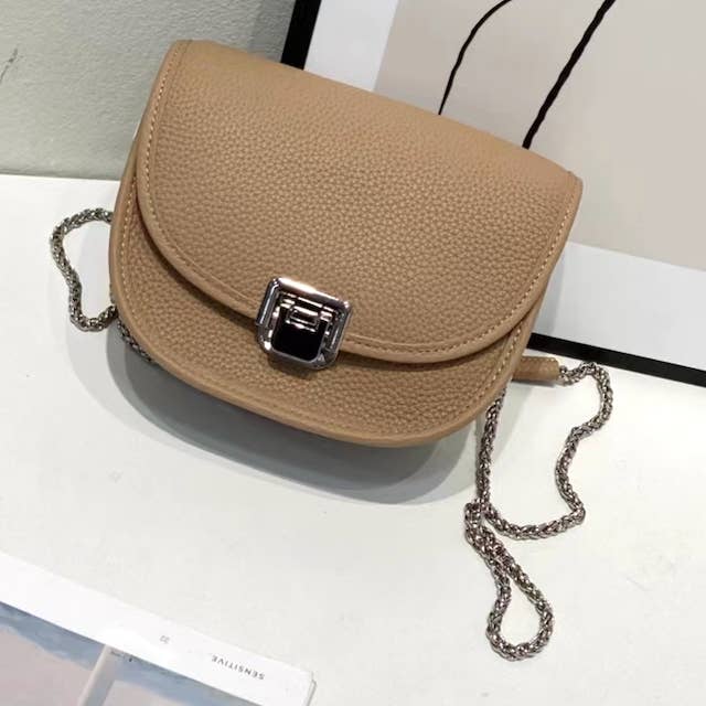 Pretty Persuasions - Wholesale Crossbody Bag - Women's - PL22032 Leather Crossbody Bag Chain Décor Strap