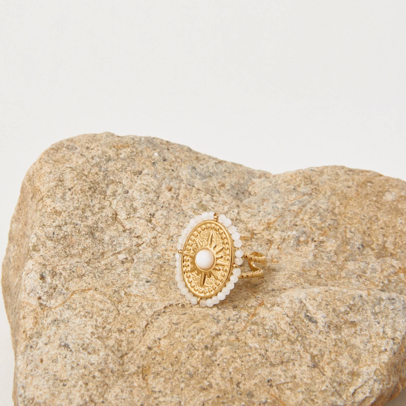 Lovelika - Wholesale Chain Ring - Ring with stones - Genesis4