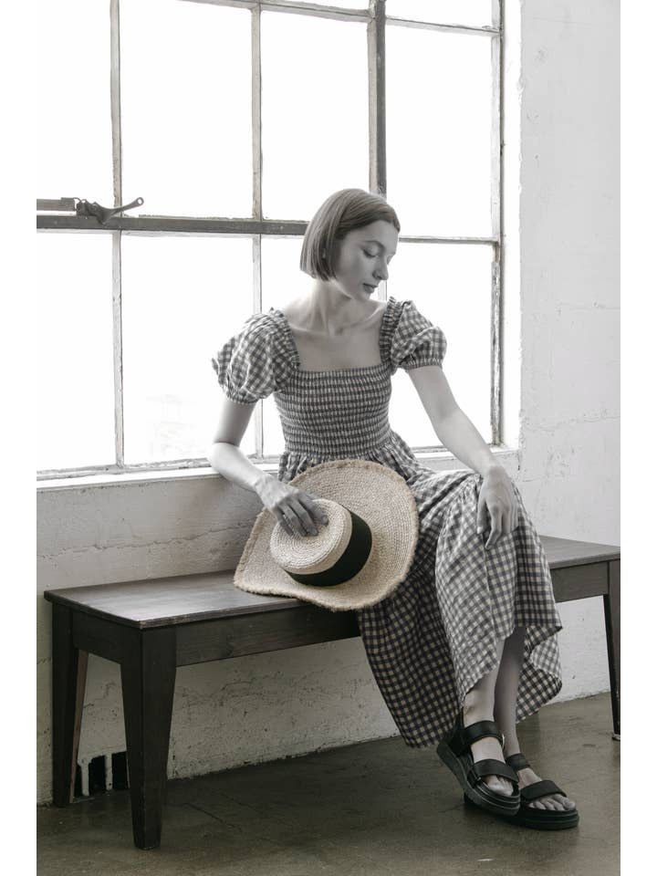 Elloh Collection - Wholesale Dress - Women's - Gingham Puff Sleeves Smocked Chest Midi Dress with Pockets16