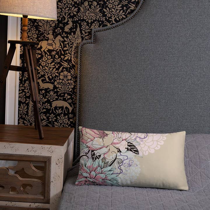 Housse de coussin Flora Beige pour la vente par Cushion Covers Store