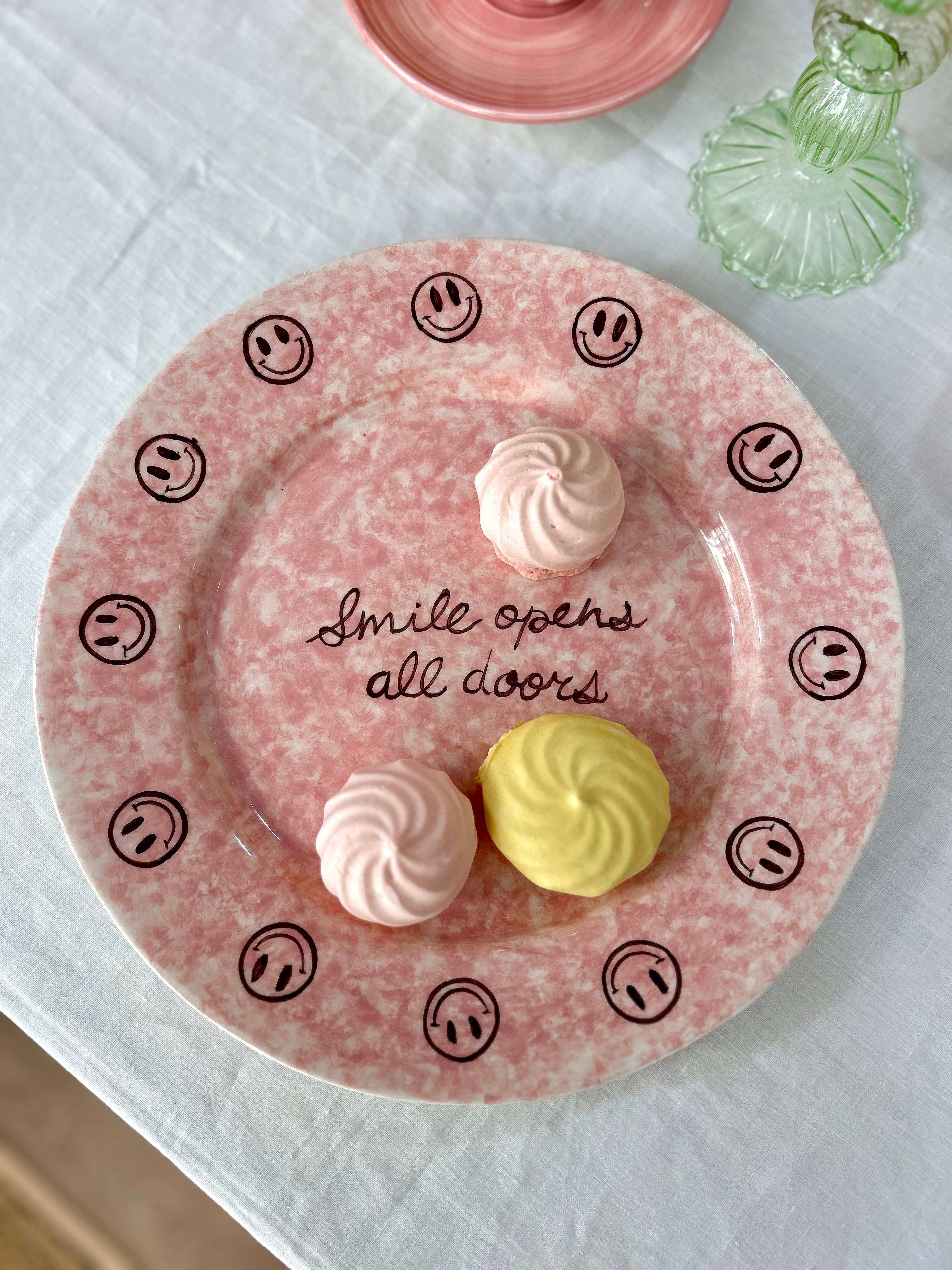 Cale Home - Vendita all'ingrosso Piatto - Il sorriso apre tutte le porte1