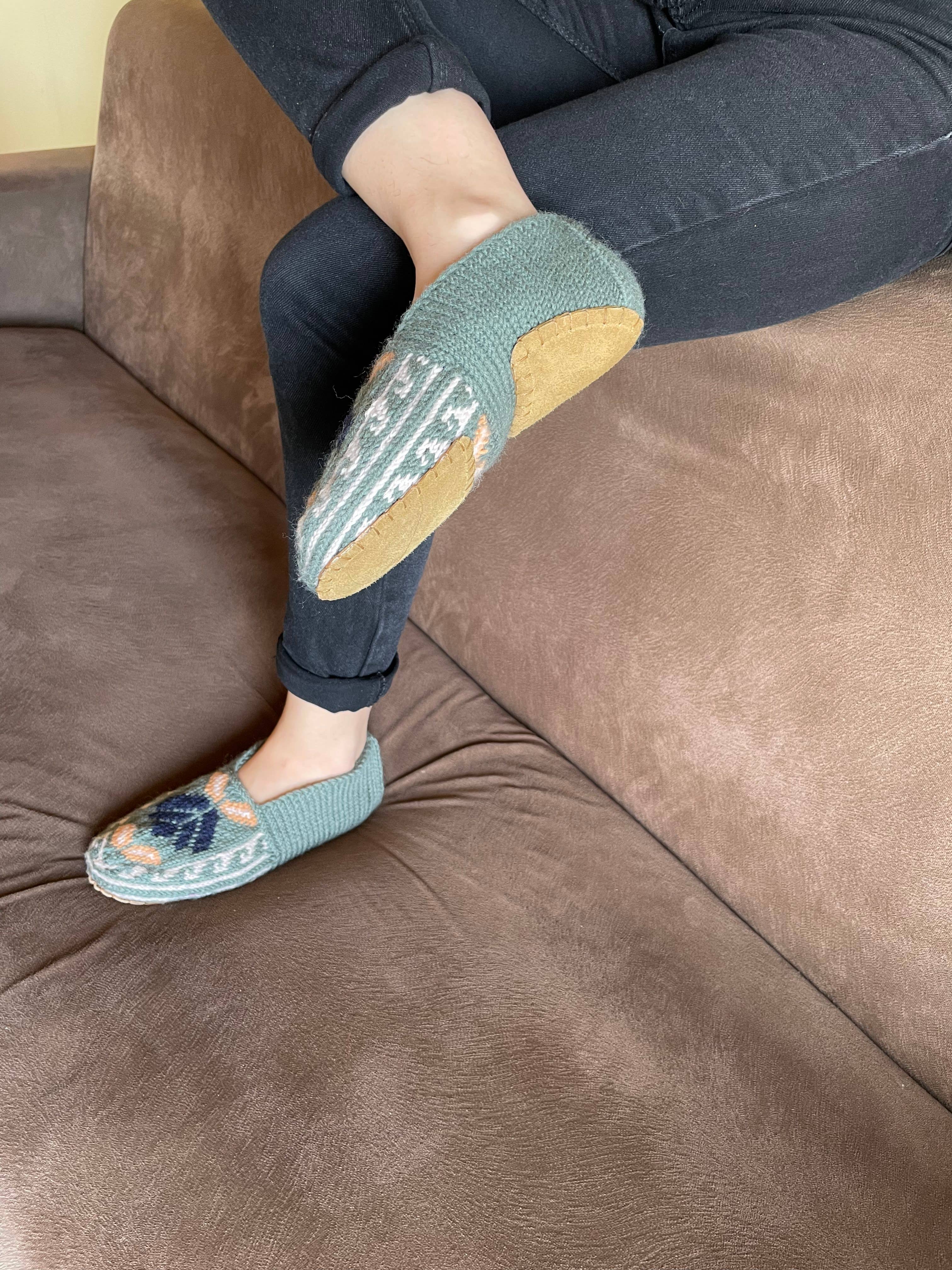 Azerbaijani Socks - Wholesale Sock Slippers - Women's - Adult Women's Slipper Socks : Soft Teal (Individuals)1