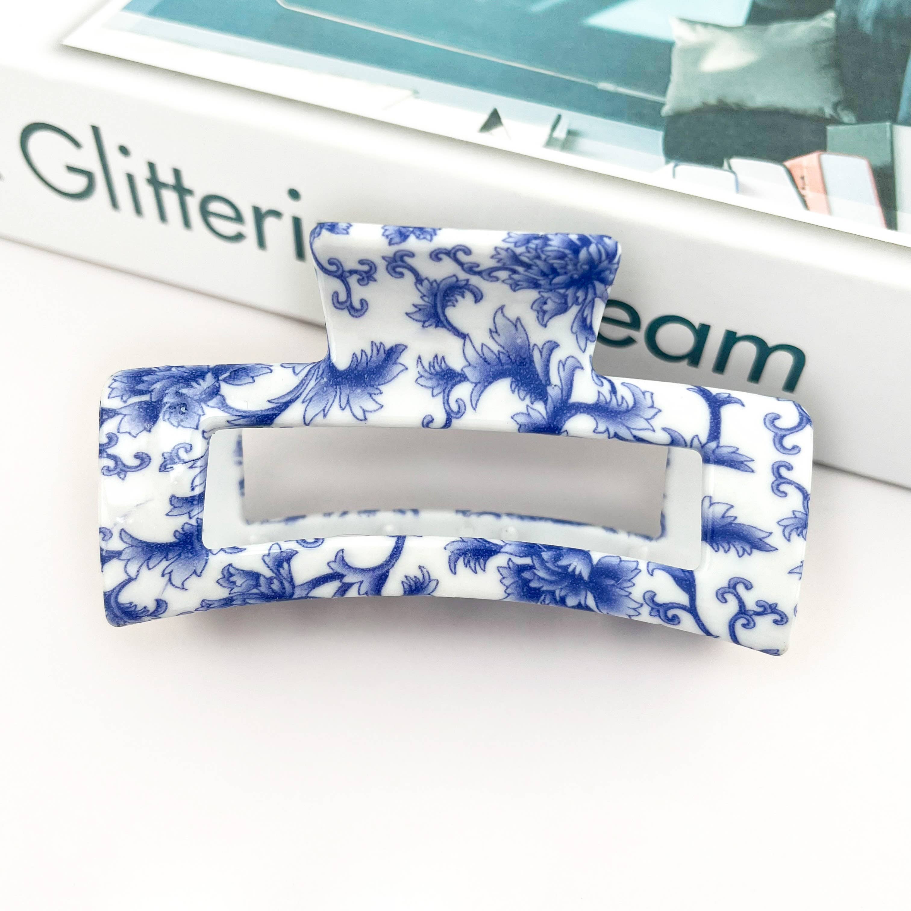 SoapElenGlen - Wholesale Hair Clip - Women's - Blue and White Porcelain Textured Claw Clip1