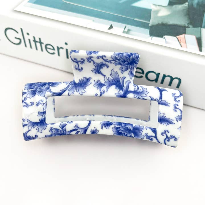 SoapElenGlen - Wholesale Hair Clip - Women's - Blue and White Porcelain Textured Claw Clip1