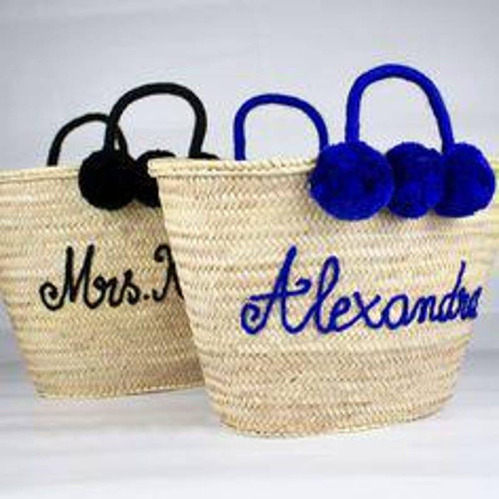 DarKech – wholesale Strandväska – Personlig halmväska med monogram och tofsar3