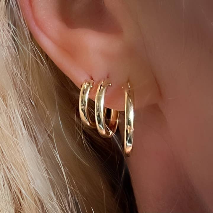 Aros leves clássicos ~ 14k preenchidos a ouro por atacado de Sarah Taylor Designs