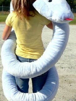 Grand serpent en peluche géant de 18 pieds de long fabriqué aux États-Unis pour la vente par Big Plush