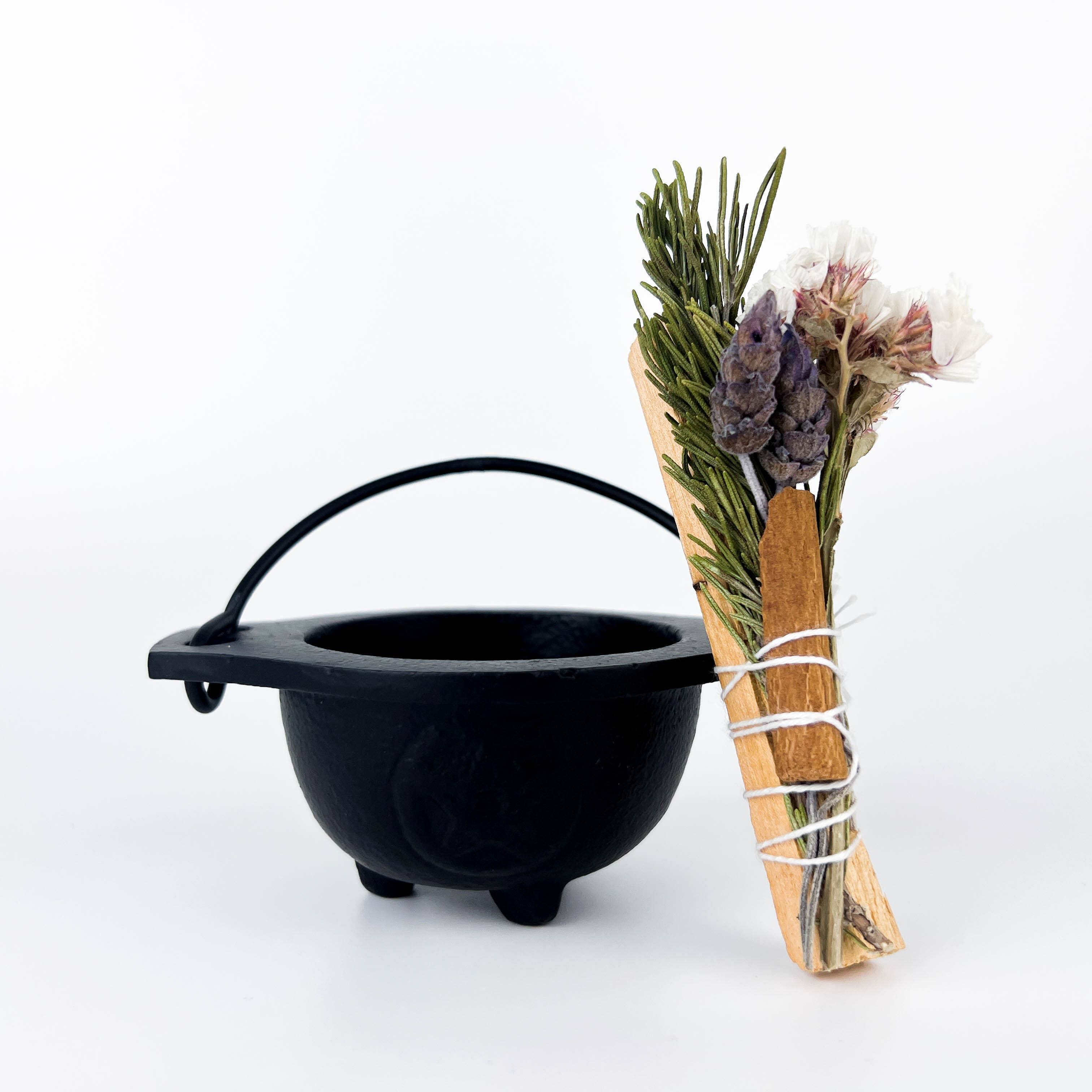 GREENROOTS USA LLC - Wholesale Incense Holder - Pentagram Cast Iron Cauldron 3"D9