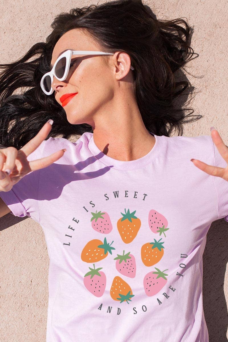 COLORBEAR – wholesale T-shirt med logga - Dam – Livet är bärigt sött jordgubbsgrafisk t-shirt7