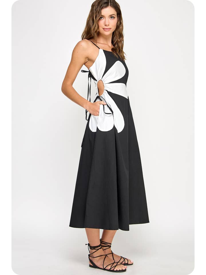 Strut & Bolt - Wholesale Dress - Women's - Sleeveless Side Cut-Out Flower Detail Midi Dress3