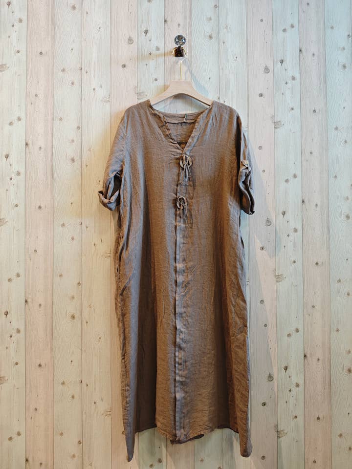 Linen & More – wholesale Klänning - Dam – REF 16325 LÅNG TVÅRINGSKLÄNNING 100% LINNE10