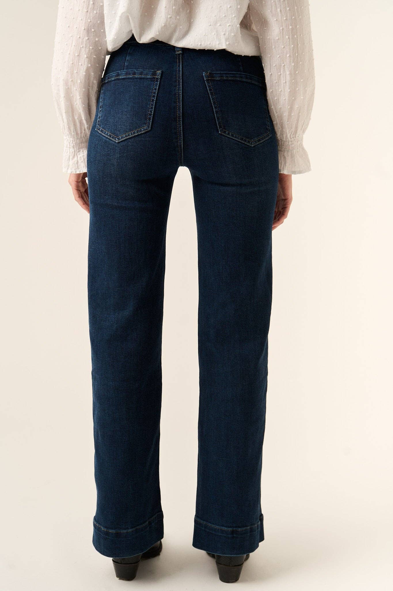 MindTraveler - Wholesale Jeans - Women's - Claudia Marino Jeans5