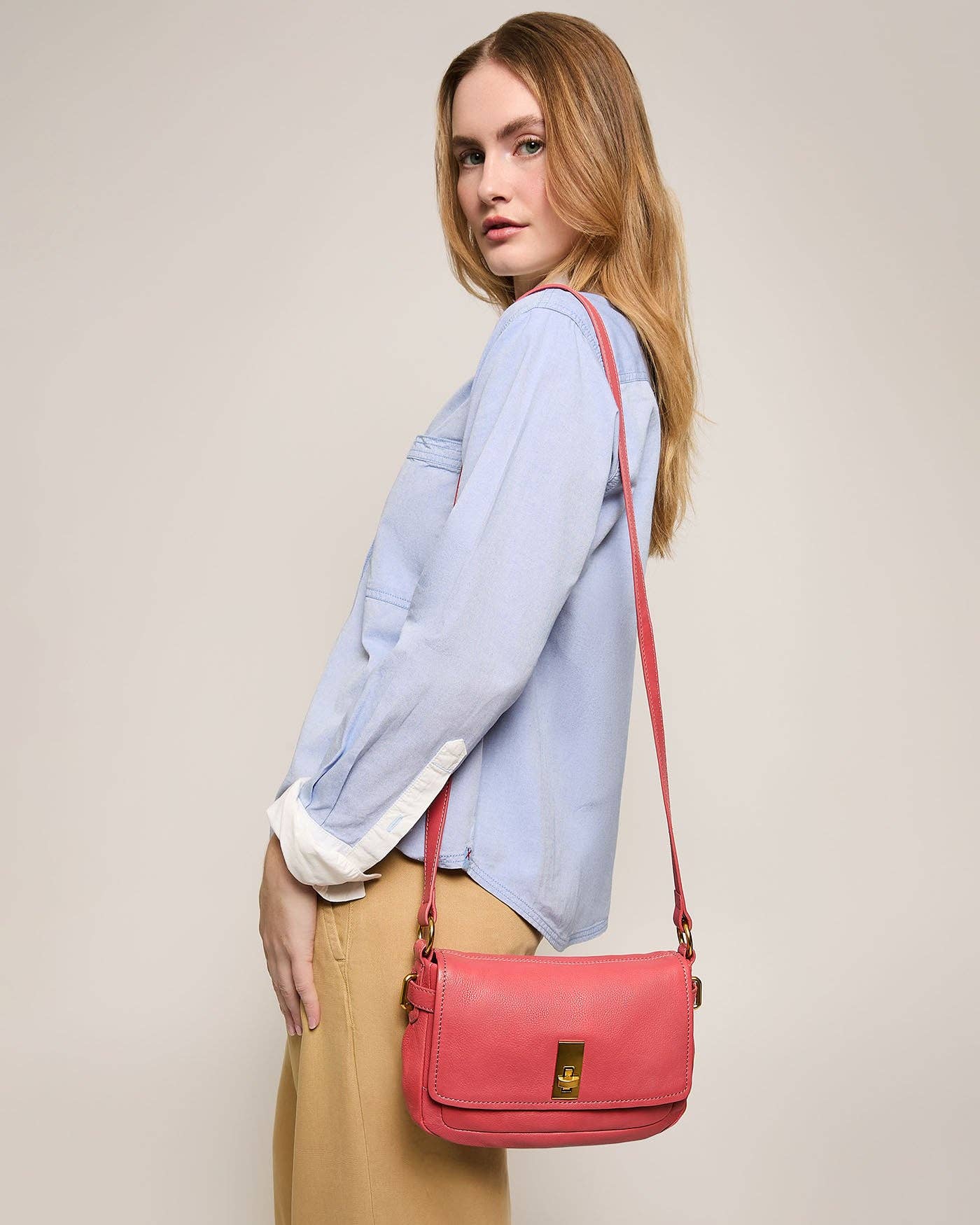 American Leather Co - Wholesale Crossbody Bag - Women's - Carter Crossbody19