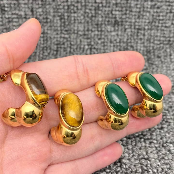 Mio Queena - Wholesale Stud/Post Earrings - Inlaid Stone 18K Gold Plated S.Steel Stud Earrings - FGS1