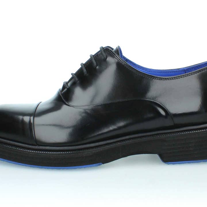 RegalStride | 238 voor wholesale door Philip Marco