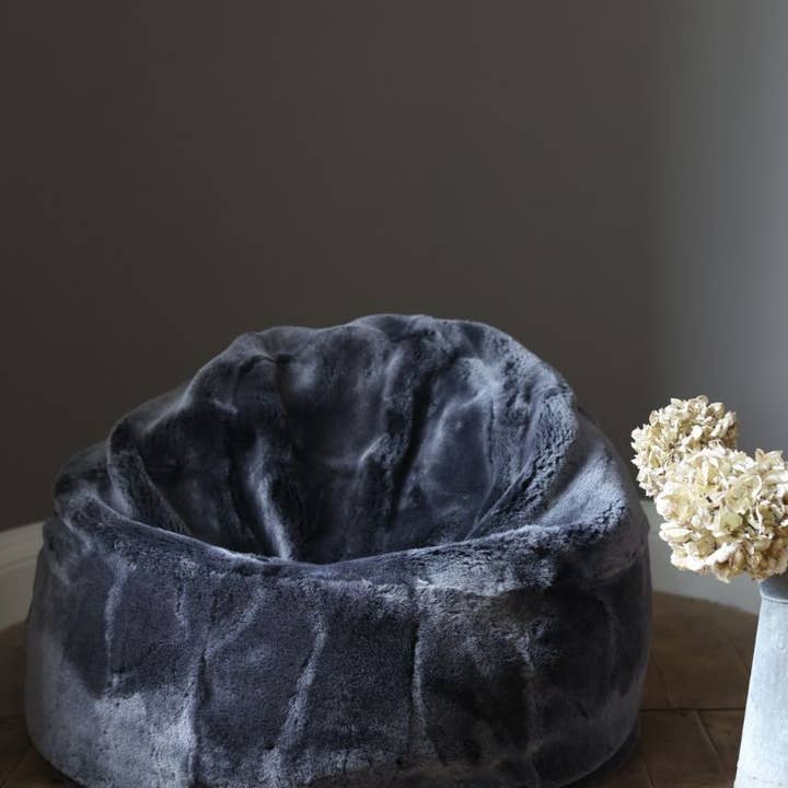 Owen Barry Ltd – wholesale Stol – Stort fårskinnssoffsäcke British Graphito Grey från Owen Barry2