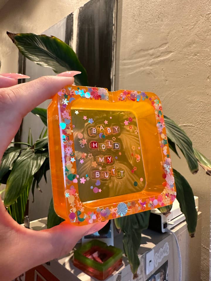 'Baby hold my butt' Tray for wholesale by Rosemilk Resin