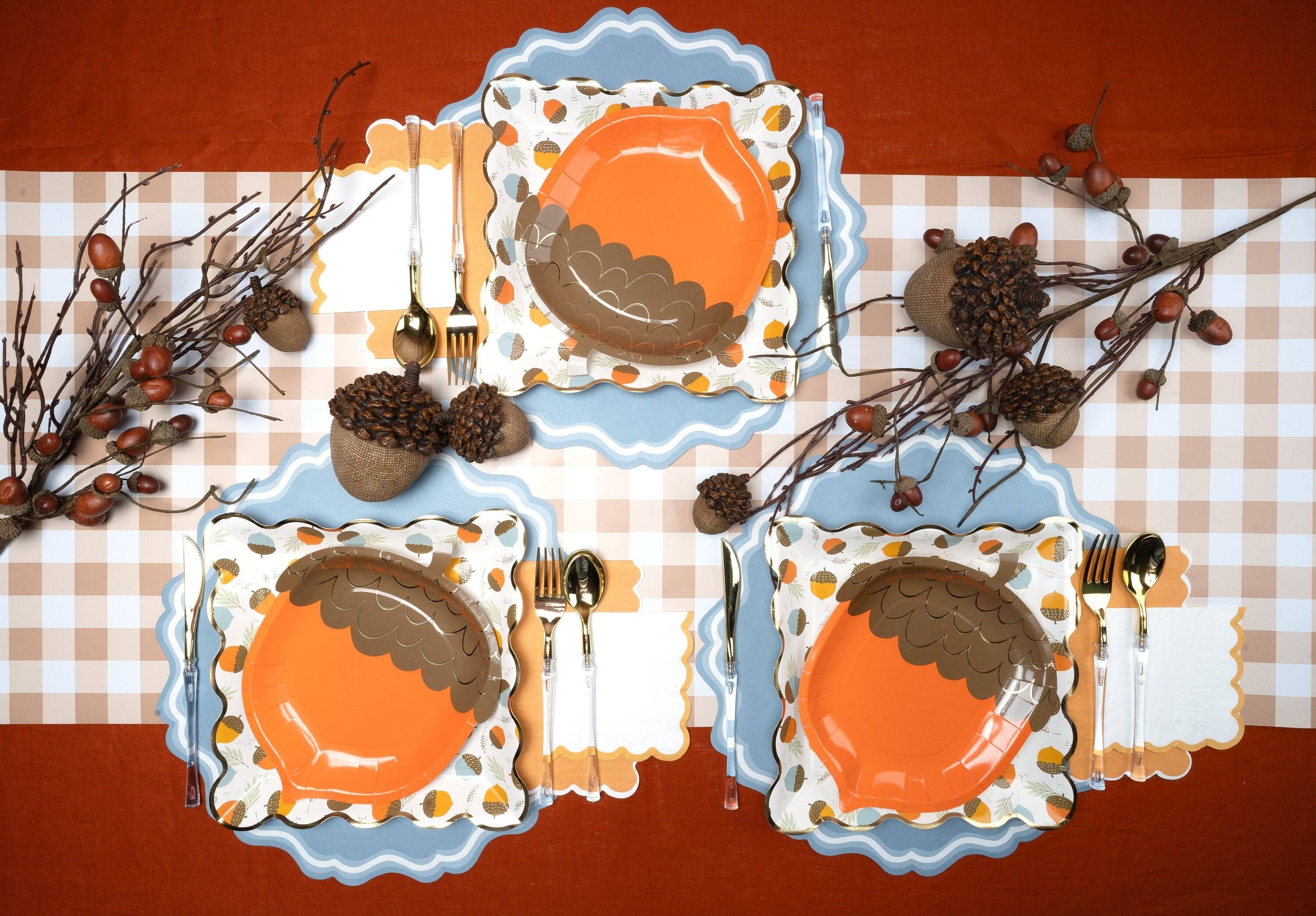 Gatherings by Curated Paperie – wholesale Disposable table cover/runner – Brown Gingham Paper Table Runner6