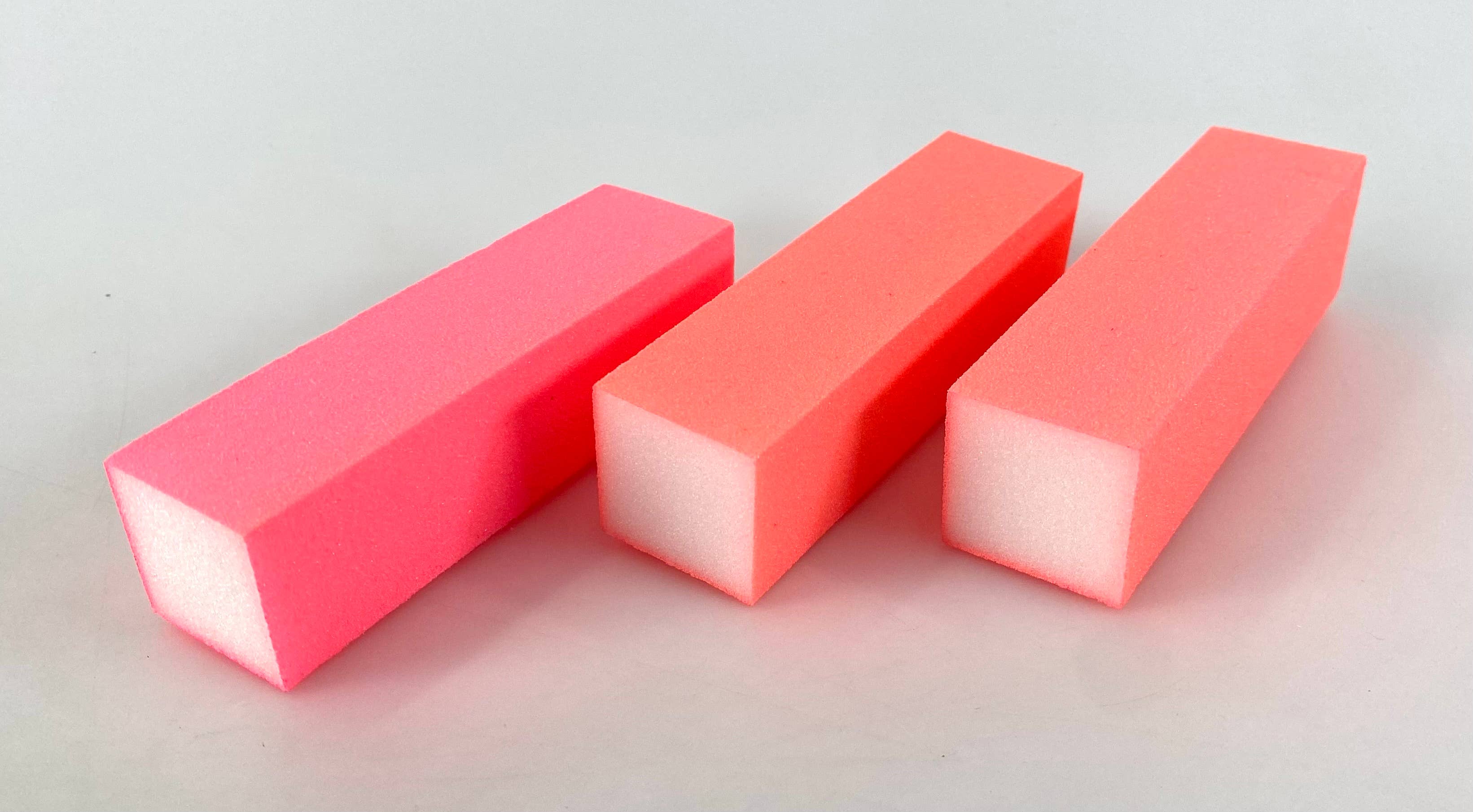 Salzmann Restwaren GmbH - Wholesale Nailcare Set - Beginner manicure nail care kits with UV lamp14