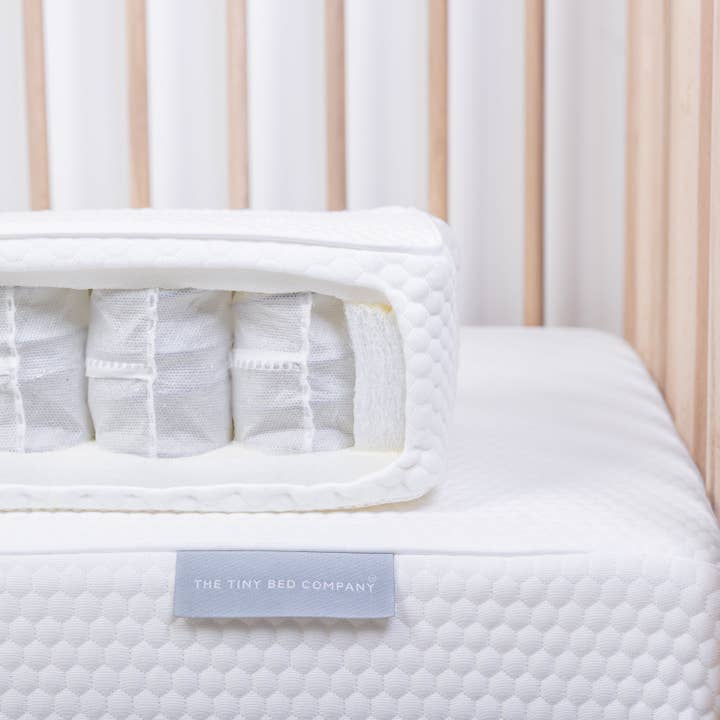 The Tiny Bed Company – wholesale Cot/crib sheets – Tiny Dreamer Plus™ - Luxury Pocket Sprung Cot Bed Mattress (140 x 70cm)