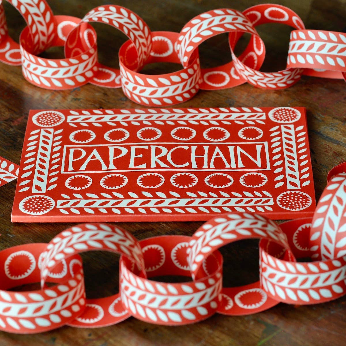 Cambridge Imprint - Wholesale DIY Craft Kit - Paperchain 33