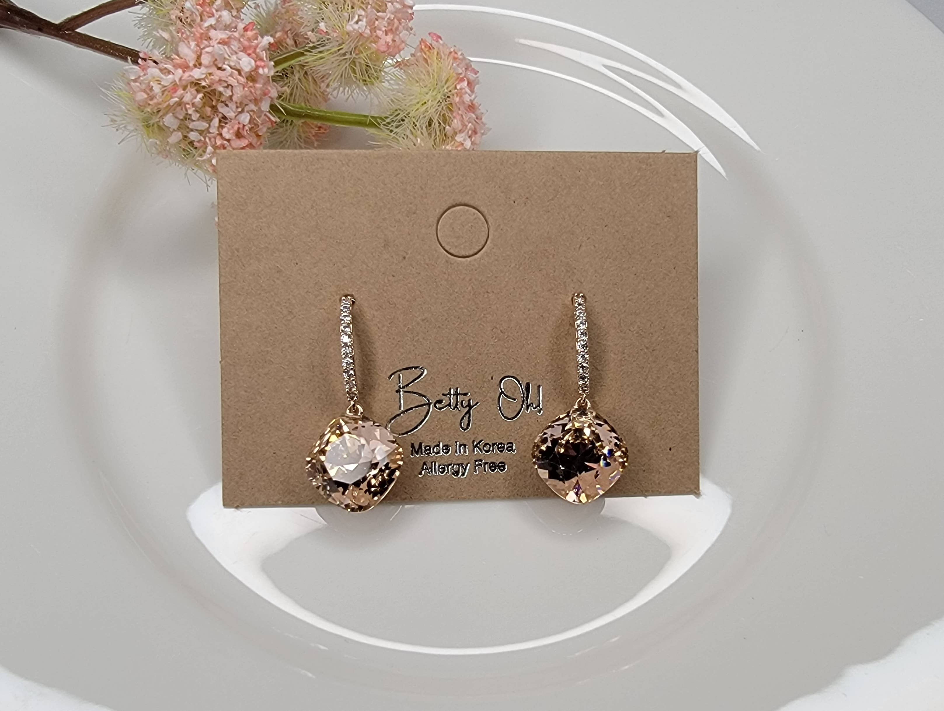 BETTYOH INC – wholesale Stud/post earrings – ELEGANCE STYLE SWAROVSKI CRYSTAL DANGLE EARRINGS.6